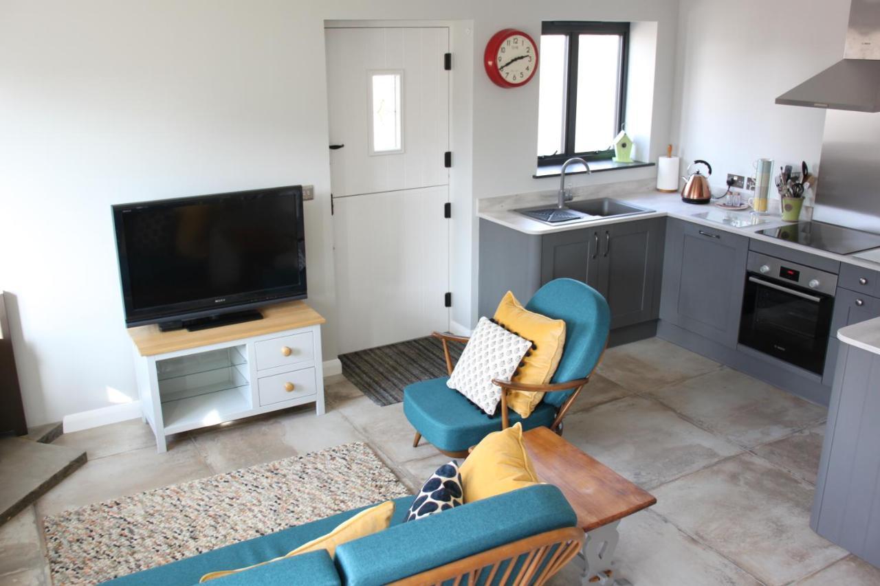 Charming And Luxury Retreats On Our Farm Villa Билингсхърст Екстериор снимка